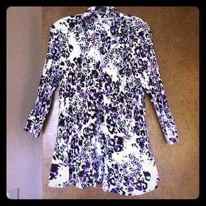 White floral blouse. Medium